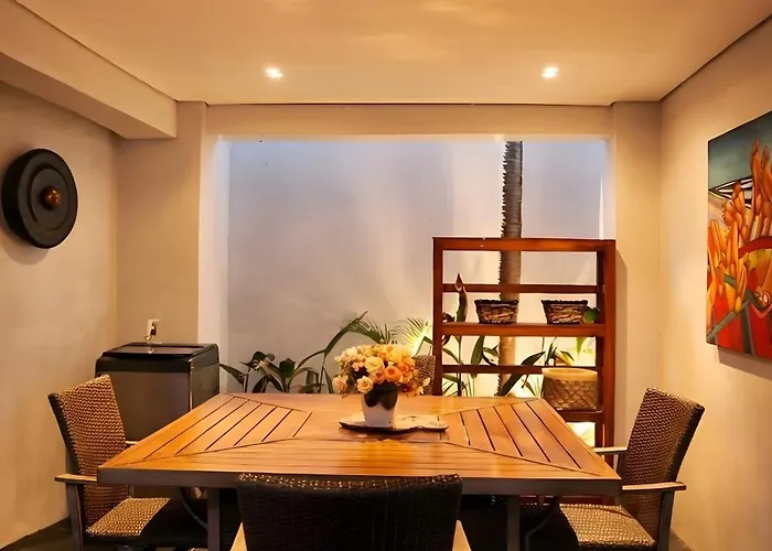 Elmina Bali Uluwatu