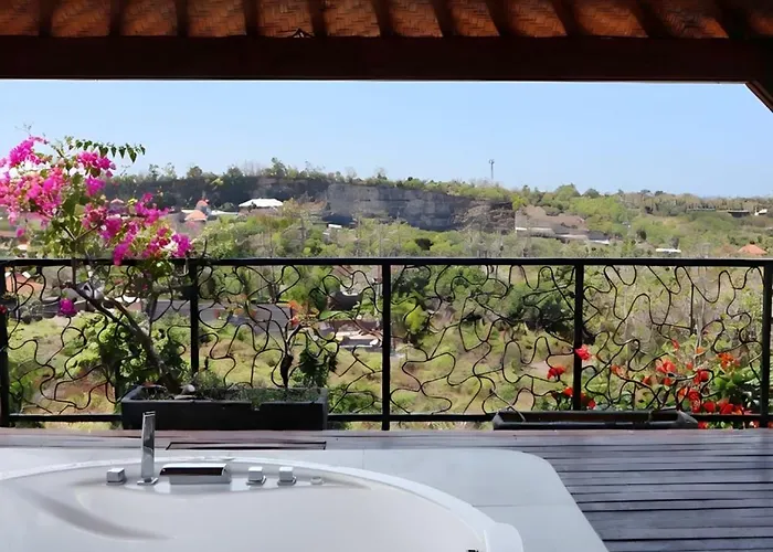 Elmina Bali * Uluwatu